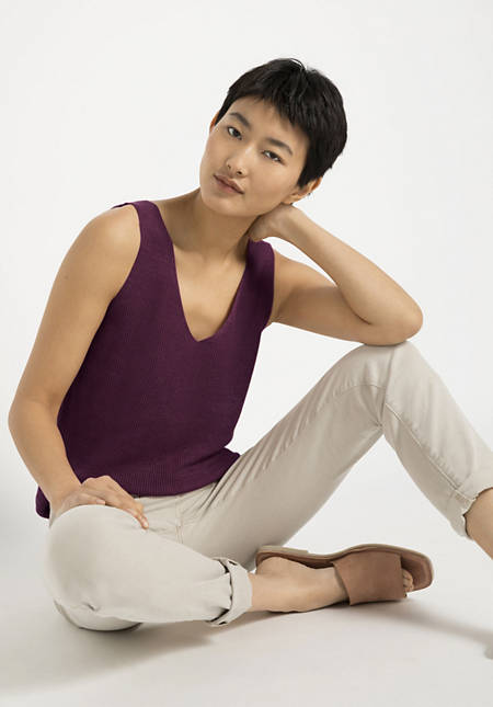 Knitted top made from pure organic linen