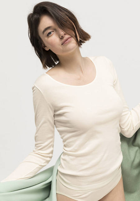 Long-sleeved shirt made of silk with organic cotton