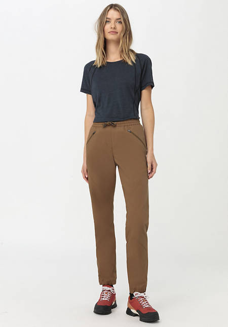Outdoor jogging pants made of organic cotton