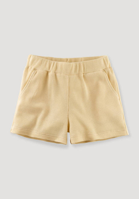Pflanzengefärbte Piqué-Shorts mit Kapok