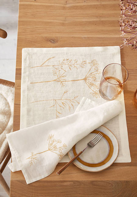 Placemat Pernille made of pure linen