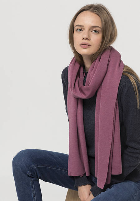 Plant-dyed scarf made from pure merino wool