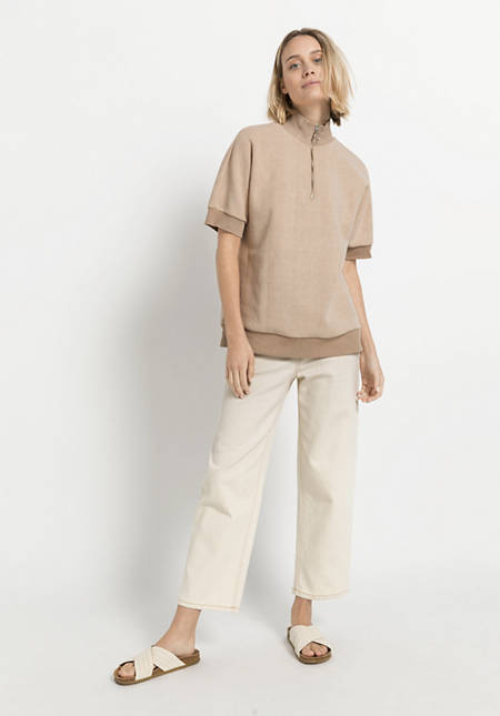 Plant-dyed shirt made from organic cotton with kapok