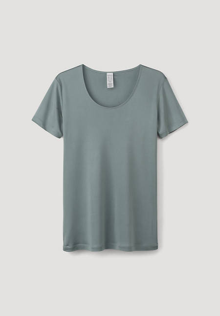 Short-sleeved shirt made of pure organic silk