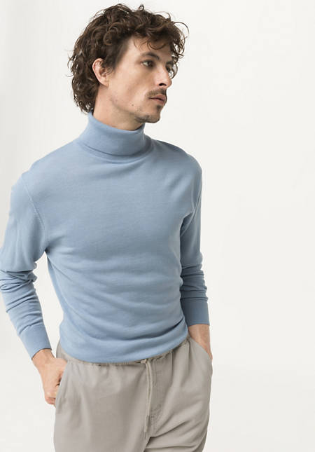 Turtleneck sweater made from pure organic merino wool