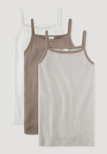 Undershirt made of pure organic cotton in a set of 3