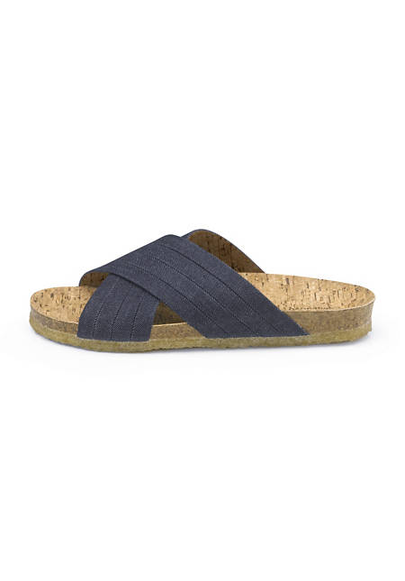 Upcycling mules made of organic denim and cork