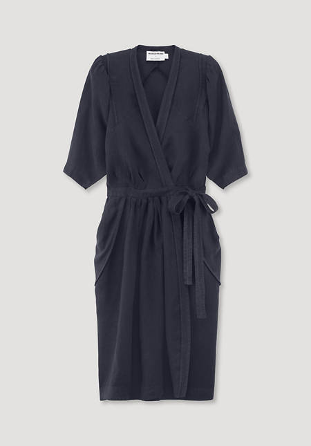 WUNDERKIND × hessnatur Wrap Kleid Midi Relaxed aus reinem Leinen