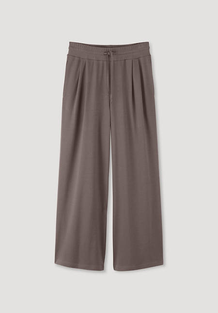 Wide-leg pants made from pure organic cotton