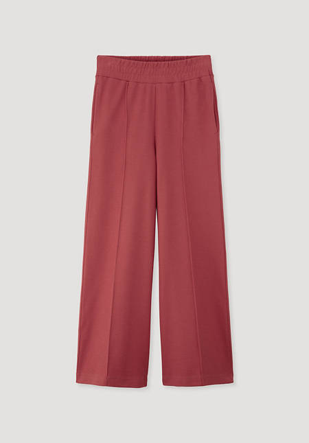 Wide sweatpants made from organic cotton with kapok