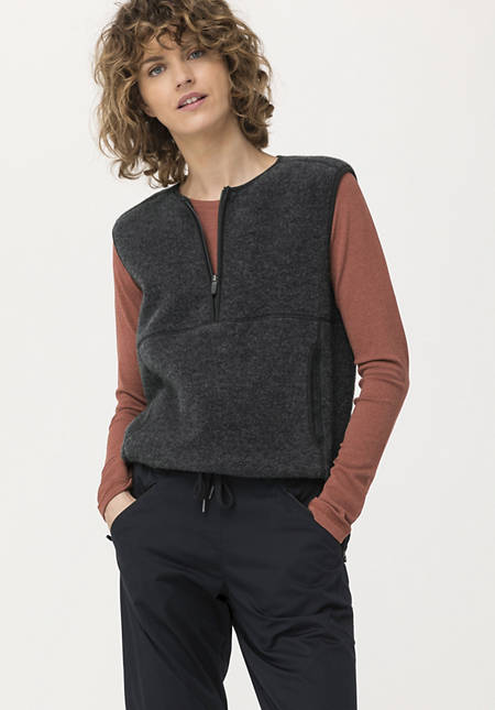 Wool fleece half-zip vest made from pure organic merino wool