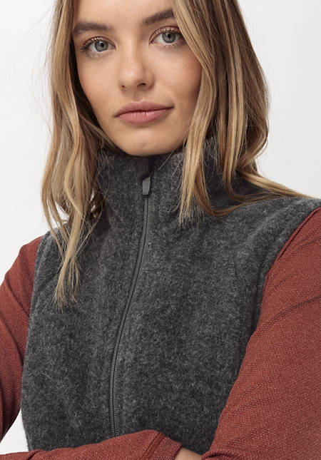 Wool fleece vest made of pure organic merino wool