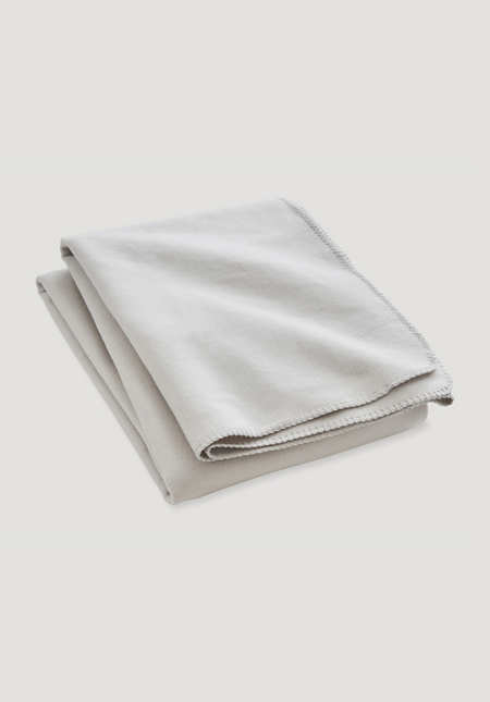 BetterRecycling velor blanket made from pure organic cotton