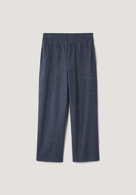 Cropped sweatpants made of pure organic cotton